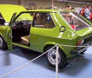 Audi 50, Drzwi