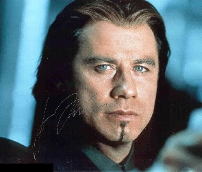 John Travolta, bródka, niebieskie oczy