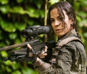 Alice Braga, Predators