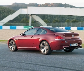 E63, Tor Wyścigowy