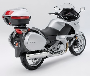 Kufer, Centralny, Honda NT 700V