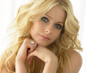 Blondynka, Avril Lavigne