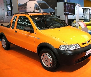 Fiat Strada, Salon, Pomarańczowy