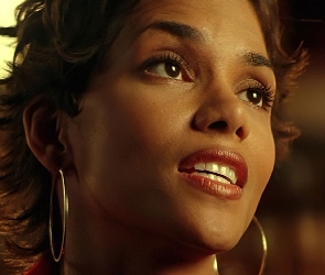 białe, zęby, Halle Berry