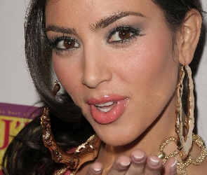 łańcuszek, kolczyki , Kim Kardashian, Kobieta