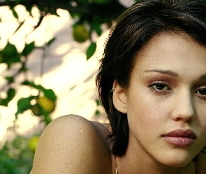 Jessica Alba, twarz