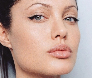 duże usta, Angelina Jolie