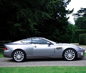 Aston Martin, Lewy Profil, V12 Vanquish