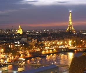 Paryż, Wieczorem