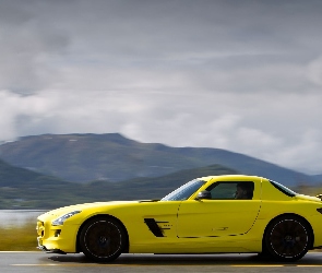 Mercedes SLS AMG E-Cell