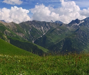 Chmury, Trawa, Śnieg, Łąka, Góry