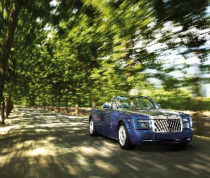 Właściwości, Jezdne, Rolls-Royce Phantom Coupe