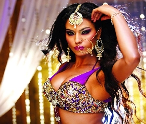 Venna Malik, Ozdoby, Aktorka, Hinduska
