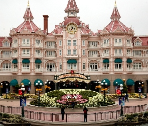 Disneyland, Paryż, Hotel