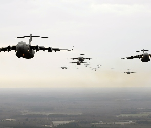 Odrzutowce, Lot, C-17 Globemaster III