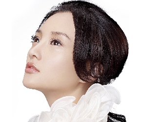 Zhou Xun, Makijaż, Urocza