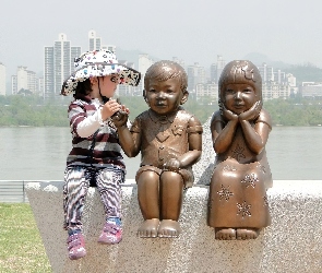 Dziecko, Posągi, Dwa