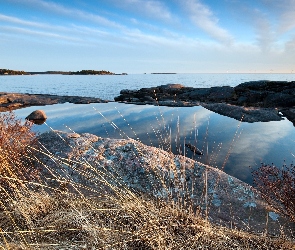 Kamienisty, Jeziora, Brzeg