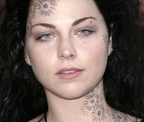 Amy Lee, tatuaże