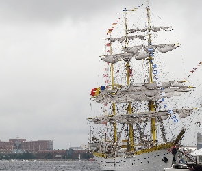 Żaglowiec, Port