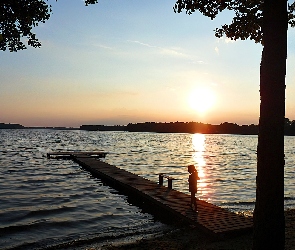 Jezioro, Pomost, Dziecko