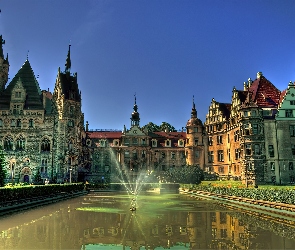 Polska, Moszna, Fontanna, Zamek