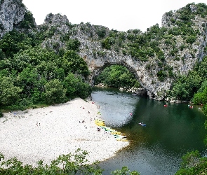 Łódki, Plaża, Skały, Rzeka