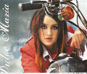 Dulce Maria, Motor, Kobieta