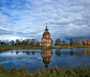 Ruiny, Chmury, Drzewa, Jezioro, Cerkiew