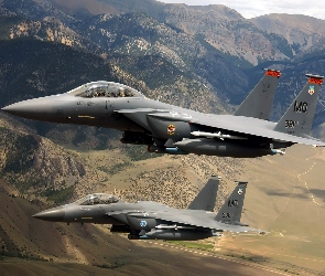 Góry, F-15, Odrzutowce