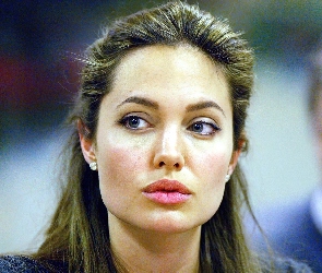 Angelina Jolie, duże oczy