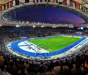 Stadion, Kibice, Bieżnia