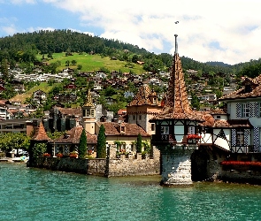 Oberhofen, Szwajcaria, Zamek