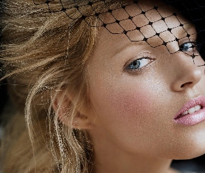 Twarz, Kapelusz, Anja Rubik