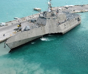 USS Independenc