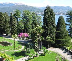 Alejki, Góry, Park