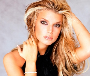 Jessica Simpson, Urok, Ręka, Włosy