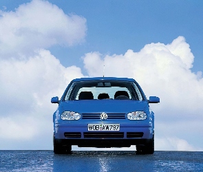 Volkswagen Golf 4, chmury, Niebo