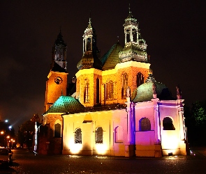 Poznańska, Noc, Katedra