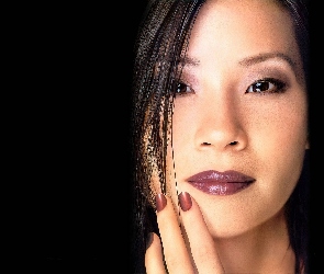 Lucy Liu, Twarz