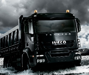 Iveco, Wywrotka, Rzeka, Niebo