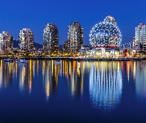 Noc Vancouver, Wieżowce, Rzeka, Miasto