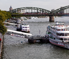 Ren, Dusseldorf, Niemcy