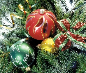 Wstążka, Świerk, Bombki