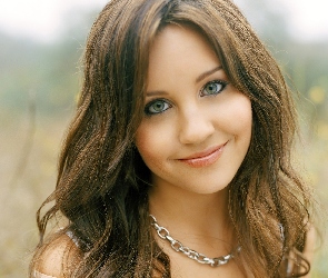 Spojrzenie, Amanda Bynes