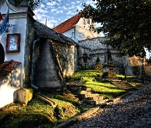 Górka, Schody, Trawa, Mur, Droga, Drzewo