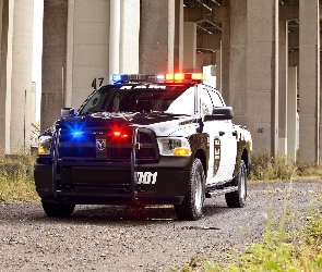 Policyjny, Ulica, Dodge Ram 1500