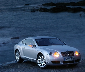Kierunkowskazy, Bentley Continental GT