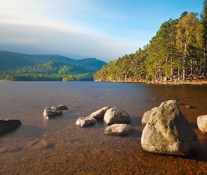 Góry, Kamienie, Jezioro, Lasy