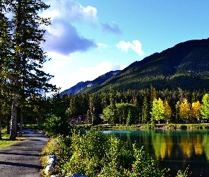 Góry, Jezioro, Prowincja Alberta, Drzewa, Miejscowość Banff, Kanada, Park Narodowy Banff